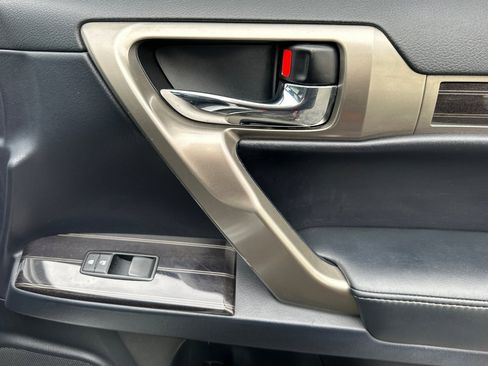 Used 2020 Lexus GX 460 Premium image 21