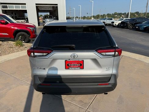 Certified 2025 Toyota RAV4 LE AWD/4WD image 10