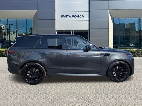 New 2026 Land Rover Range Rover Sport Dynamic SE image 4