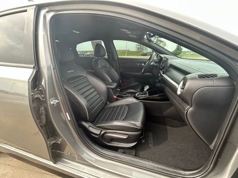 Used 2022 Kia Forte GT-Line w/ GT-Line Premium Package FWD image 39