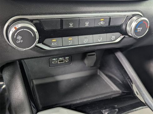 Used 2024 Nissan Altima 2.5 SV image 19