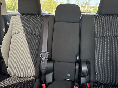 Used 2019 Dodge Journey SE w/ Blacktop Package FWD image 18