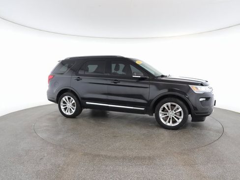 Used 2019 Ford Explorer XLT w/ Equipment Group 202A image 24