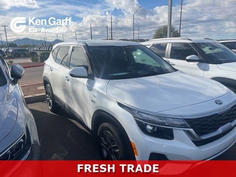 Used 2021 Kia Seltos LX image 1