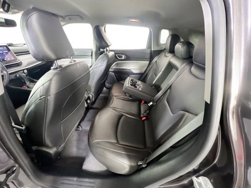 Used 2022 Jeep Compass Limited image 22