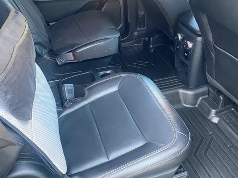 Used 2021 Ford Explorer Limited w/ Equipment Group 301A RWD image 19