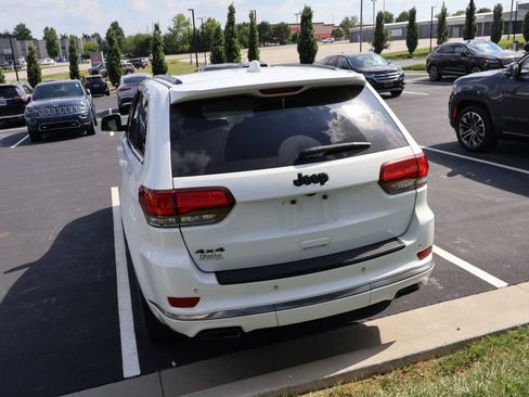 Used 2016 Jeep Grand Cherokee High Altitude AWD/4WD image 14