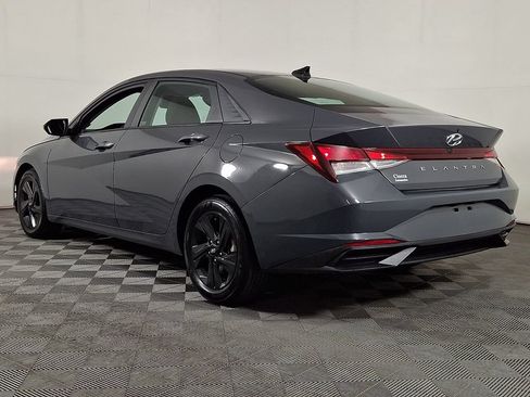 Used 2023 Hyundai Elantra SEL w/ Cargo Package FWD image 7