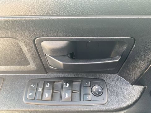 Used 2014 RAM 1500 Tradesman w/ Exterior Appearance Group image 18
