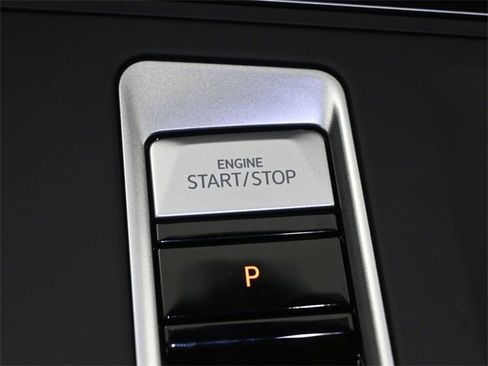 New 2026 Volkswagen Atlas SE image 7