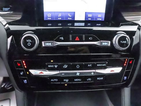 Used 2022 Ford Explorer Limited w/ Limited Technology Package image 12