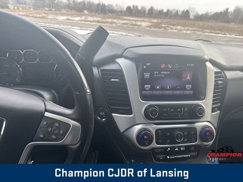 Used 2015 GMC Yukon XL SLT image 30