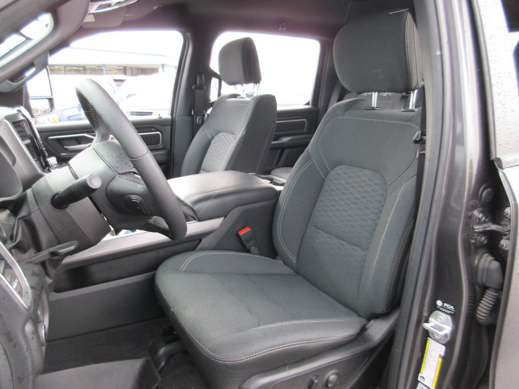 Used 2025 RAM 1500 Big Horn AWD/4WD image 19