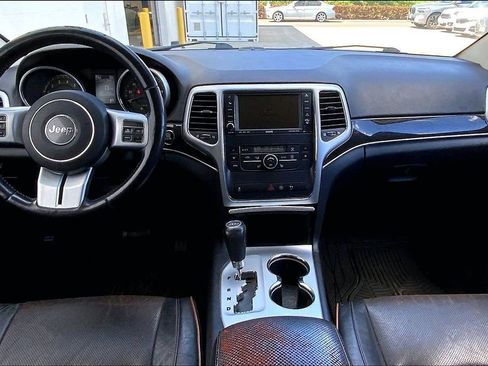 Used 2011 Jeep Grand Cherokee 70th Anniversary RWD image 13