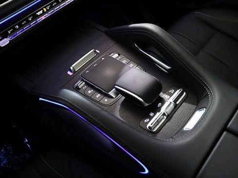 Used 2024 Mercedes-Benz GLS 580 4MATIC image 35