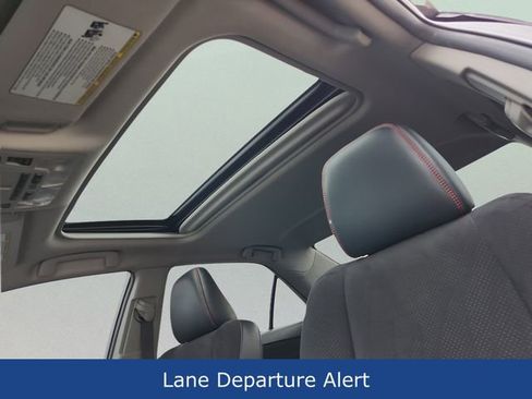 Used 2016 Toyota Camry XSE w/ Advanced Technology Package image 13