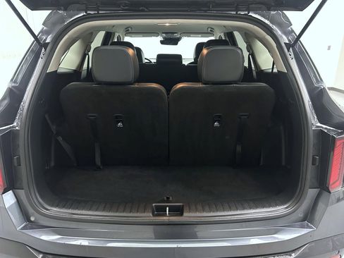 Used 2024 Kia Sorento S image 22