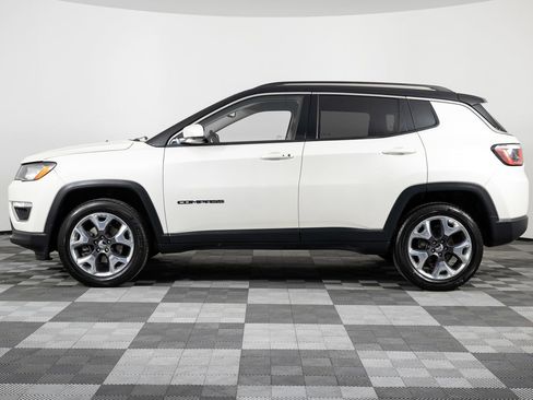Used 2018 Jeep Compass Limited AWD/4WD image 3