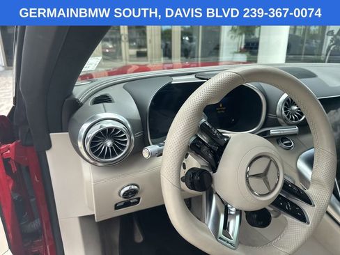 Used 2022 Mercedes-Benz SL 55 AMG 4MATIC image 15