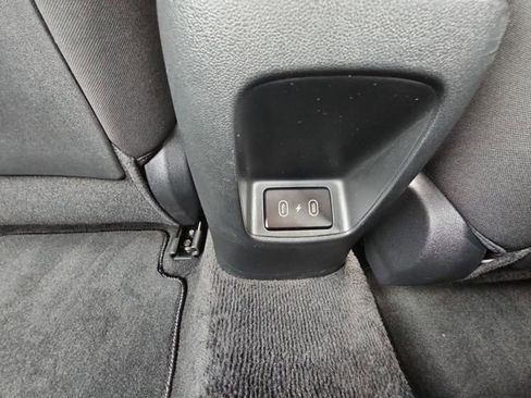 Used 2025 Hyundai Elantra SE FWD image 21