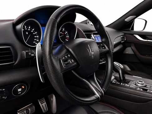 Used 2019 Maserati Levante Trofeo AWD/4WD image 20
