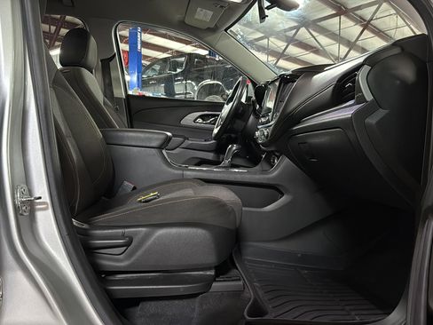 Used 2020 Chevrolet Traverse LT w/ LPO, Cargo Package image 24