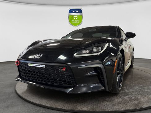 Used 2022 Toyota GR86 Premium w/ ALL Weather Mat Package (TMS) RWD image 9