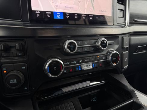Used 2024 Ford F250 Lariat AWD/4WD image 11