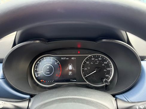 New 2025 Nissan Versa SV w/ Trunk Package image 29