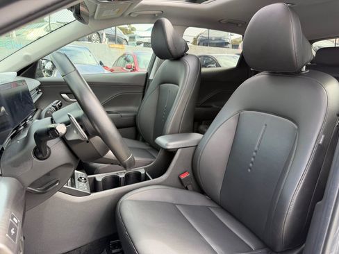Used 2024 Hyundai Kona Limited FWD image 21
