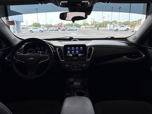 Used 2024 Chevrolet Malibu RS FWD image 36
