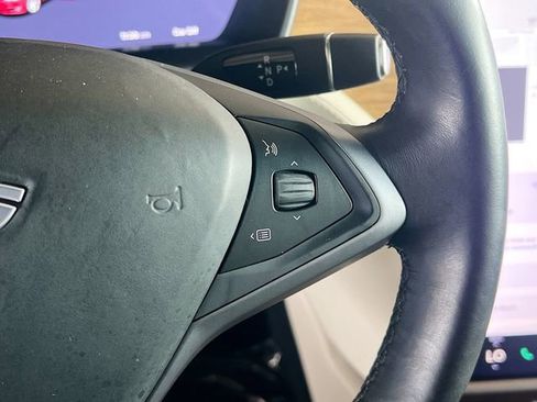 Used 2020 Tesla Model S Long Range Plus image 18