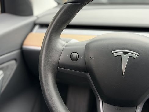 Used 2019 Tesla Model 3 Long Range image 44