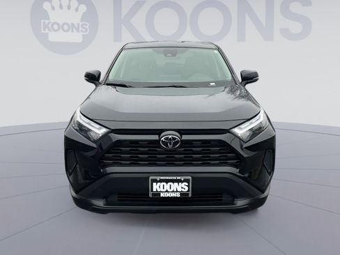 Used 2023 Toyota RAV4 LE image 11