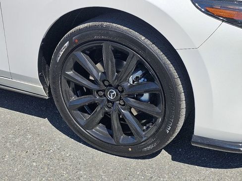 New 2026 MAZDA MAZDA3 Hatchback w/Premium Plus Pkg image 7