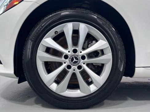 Used 2019 Mercedes-Benz C 300 4MATIC Sedan image 30