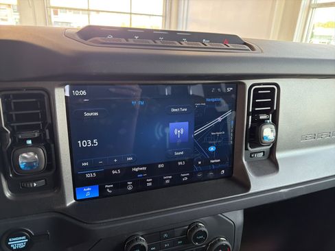 Used 2025 Ford Bronco Badlands AWD/4WD image 27