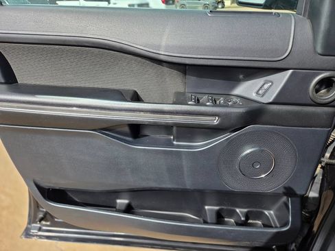 Used 2020 Ford Expedition XLT w/ Cargo Package RWD image 26