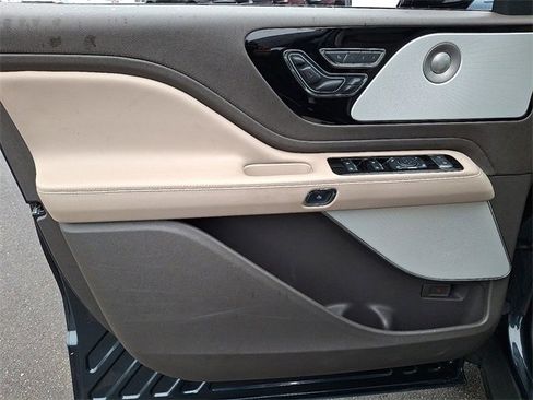Certified 2024 Lincoln Aviator Reserve w/ Equipment Group 201A image 12