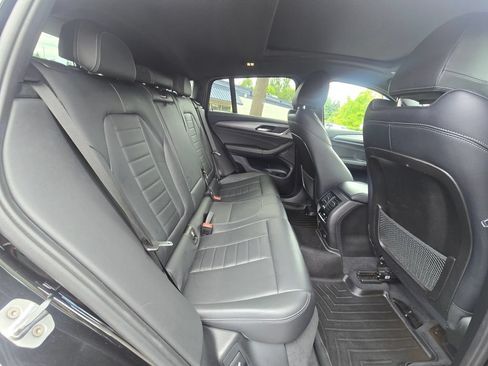 Used 2019 BMW X4 xDrive30i w/ M Sport Package AWD/4WD image 12