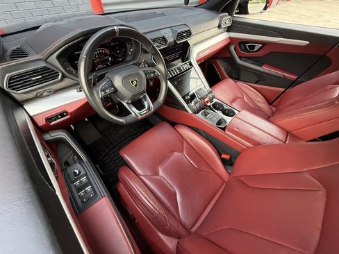 Used 2020 Lamborghini Urus image 20