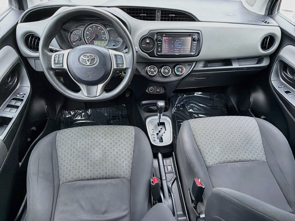 Used 2017 Toyota Yaris L FWD image 15