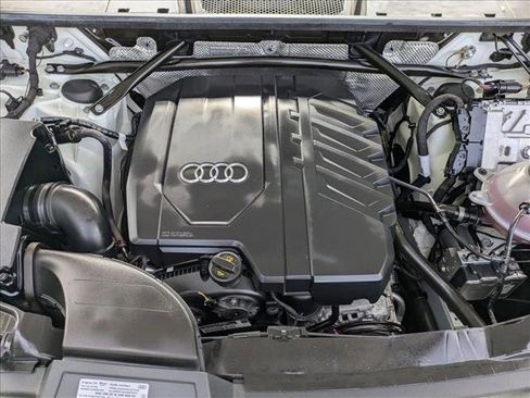 Used 2023 Audi Q5 2.0T Premium Plus w/ Premium Plus Package AWD/4WD image 24