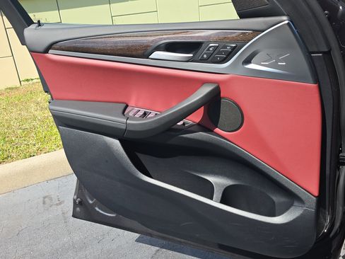 Used 2025 BMW X4 xDrive30i image 15