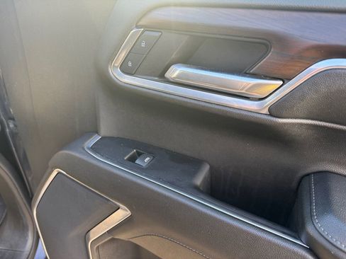 Used 2024 GMC Sierra 1500 SLT image 21