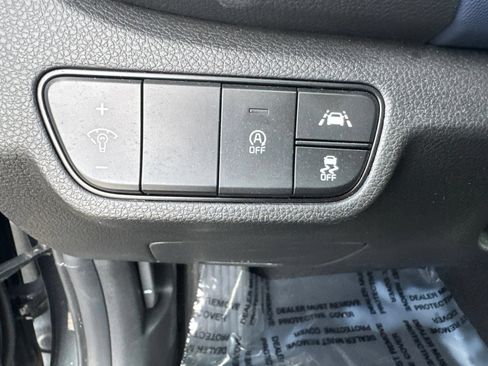 Used 2023 Kia Seltos S FWD image 17