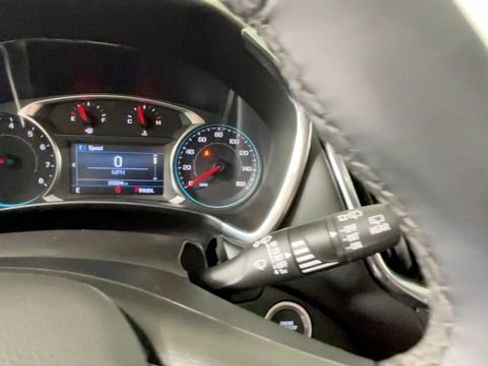 Used 2024 Chevrolet Equinox LT FWD image 29