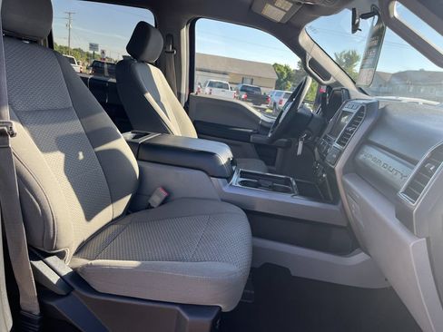 Used 2019 Ford F250 XLT w/ XLT Premium Package AWD/4WD image 31