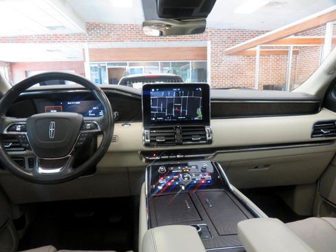 Used 2019 Lincoln Navigator Reserve w/ Cargo Package image 53