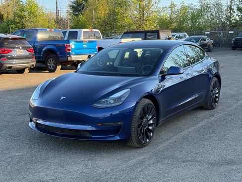 Used 2023 Tesla Model 3 Performance image 2